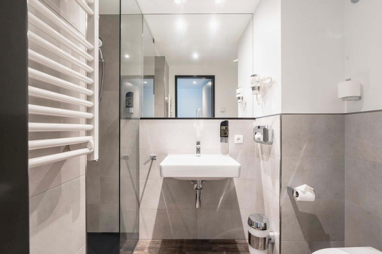 Abasto Hotel Muenchen Feldmoching Екстериор снимка