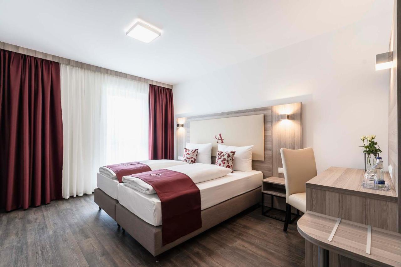 Abasto Hotel Muenchen Feldmoching Екстериор снимка