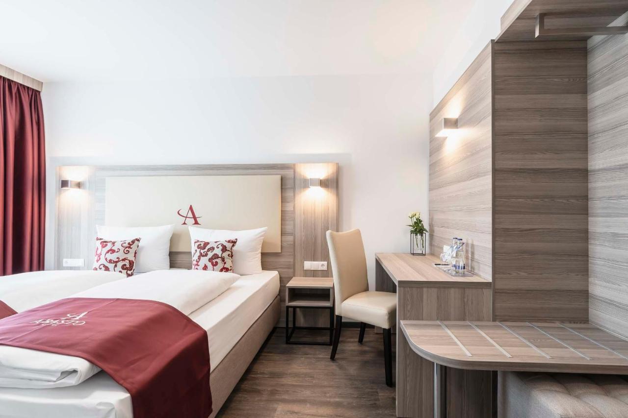 Abasto Hotel Muenchen Feldmoching Екстериор снимка