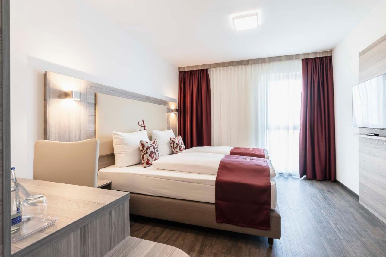 Abasto Hotel Muenchen Feldmoching Екстериор снимка