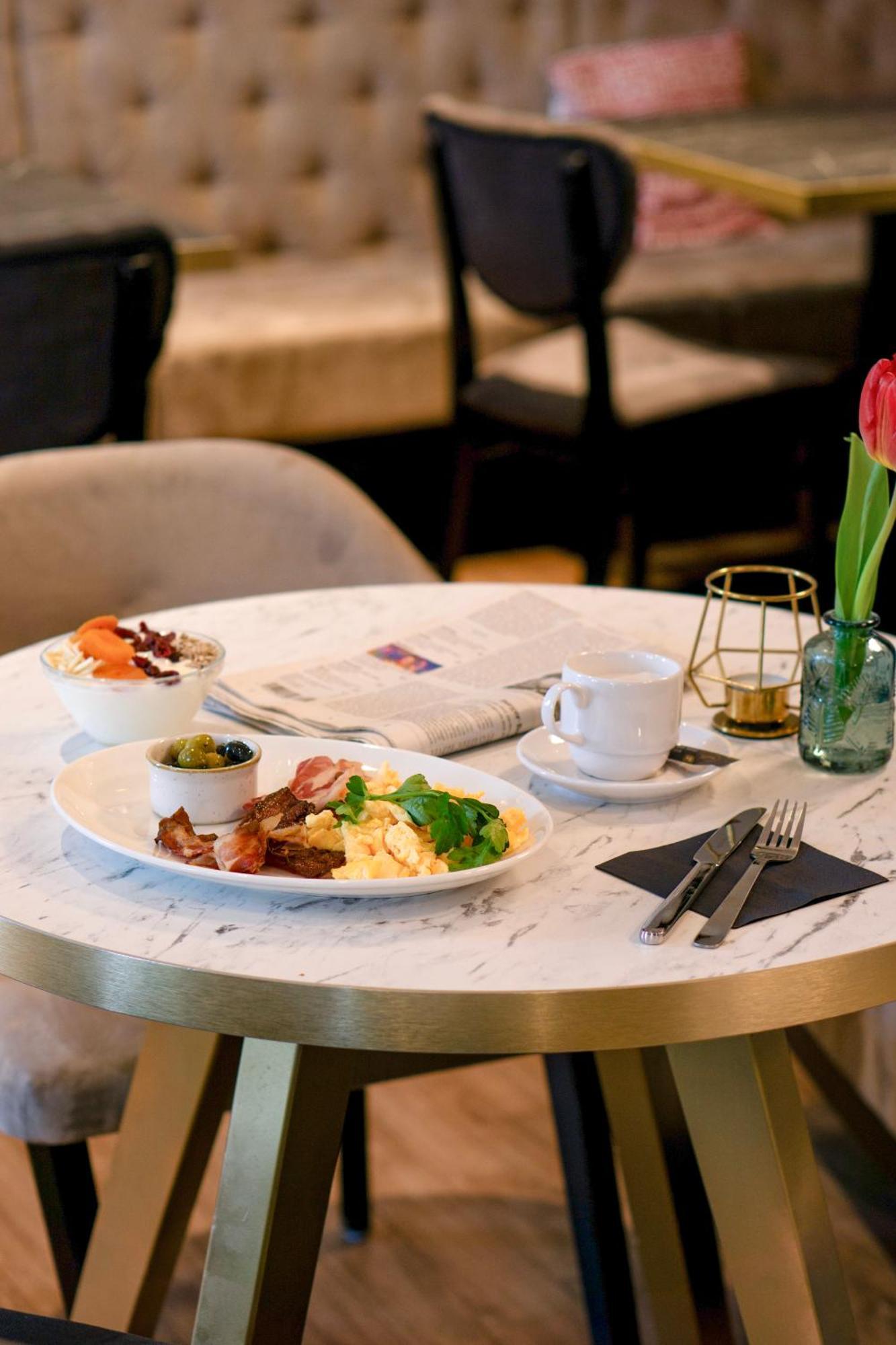 Abasto Hotel Muenchen Feldmoching Екстериор снимка
