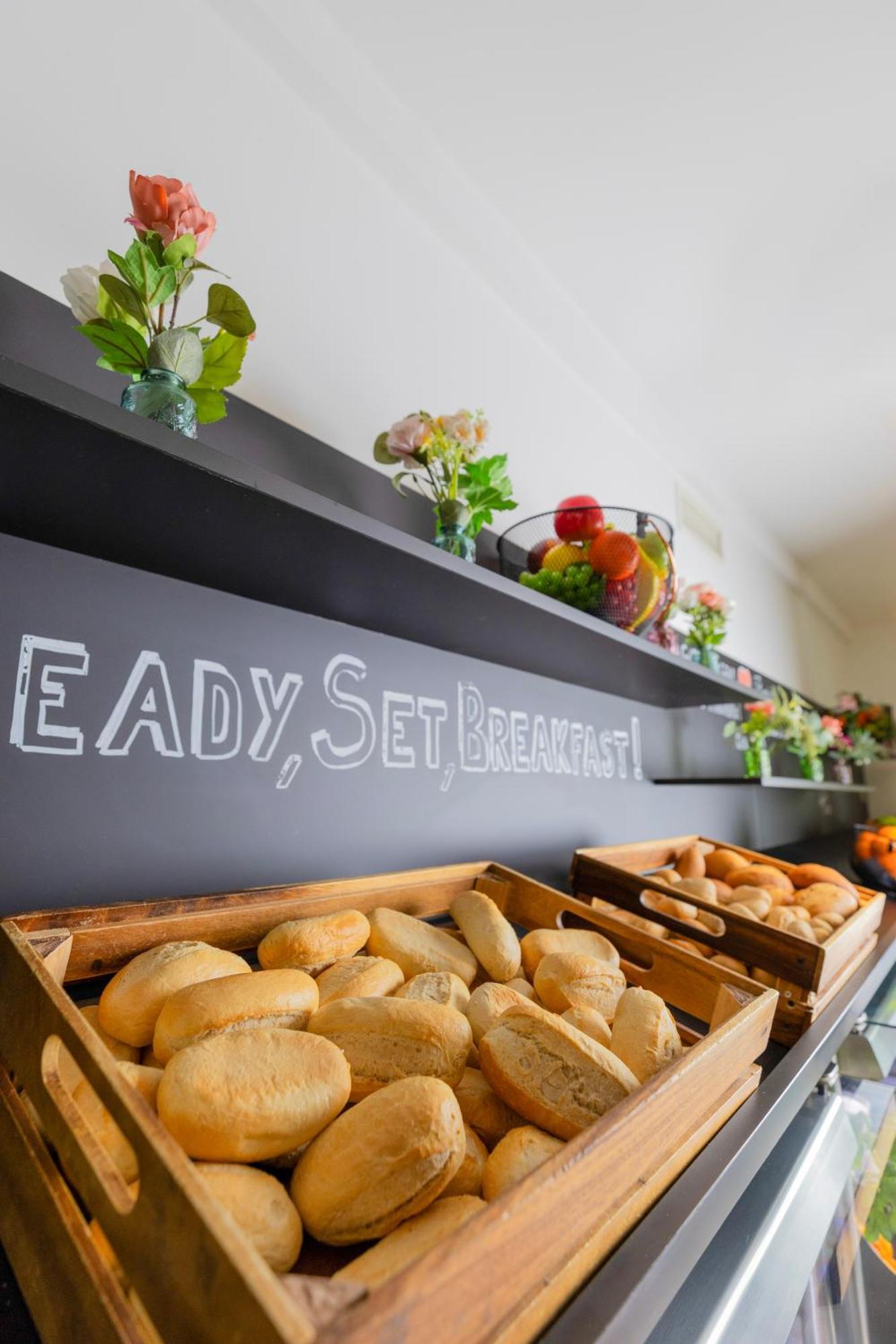 Abasto Hotel Muenchen Feldmoching Екстериор снимка