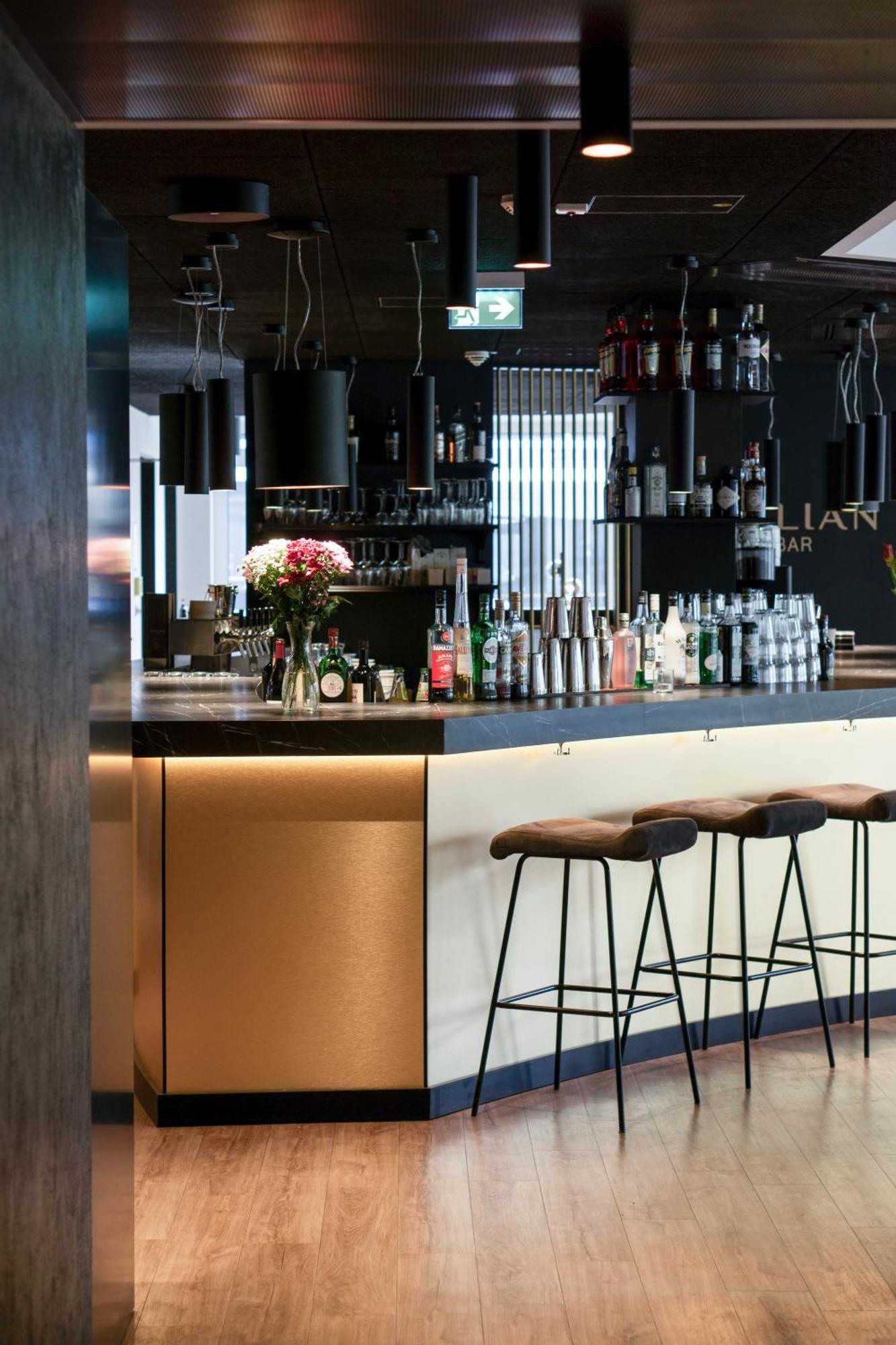 Abasto Hotel Muenchen Feldmoching Екстериор снимка