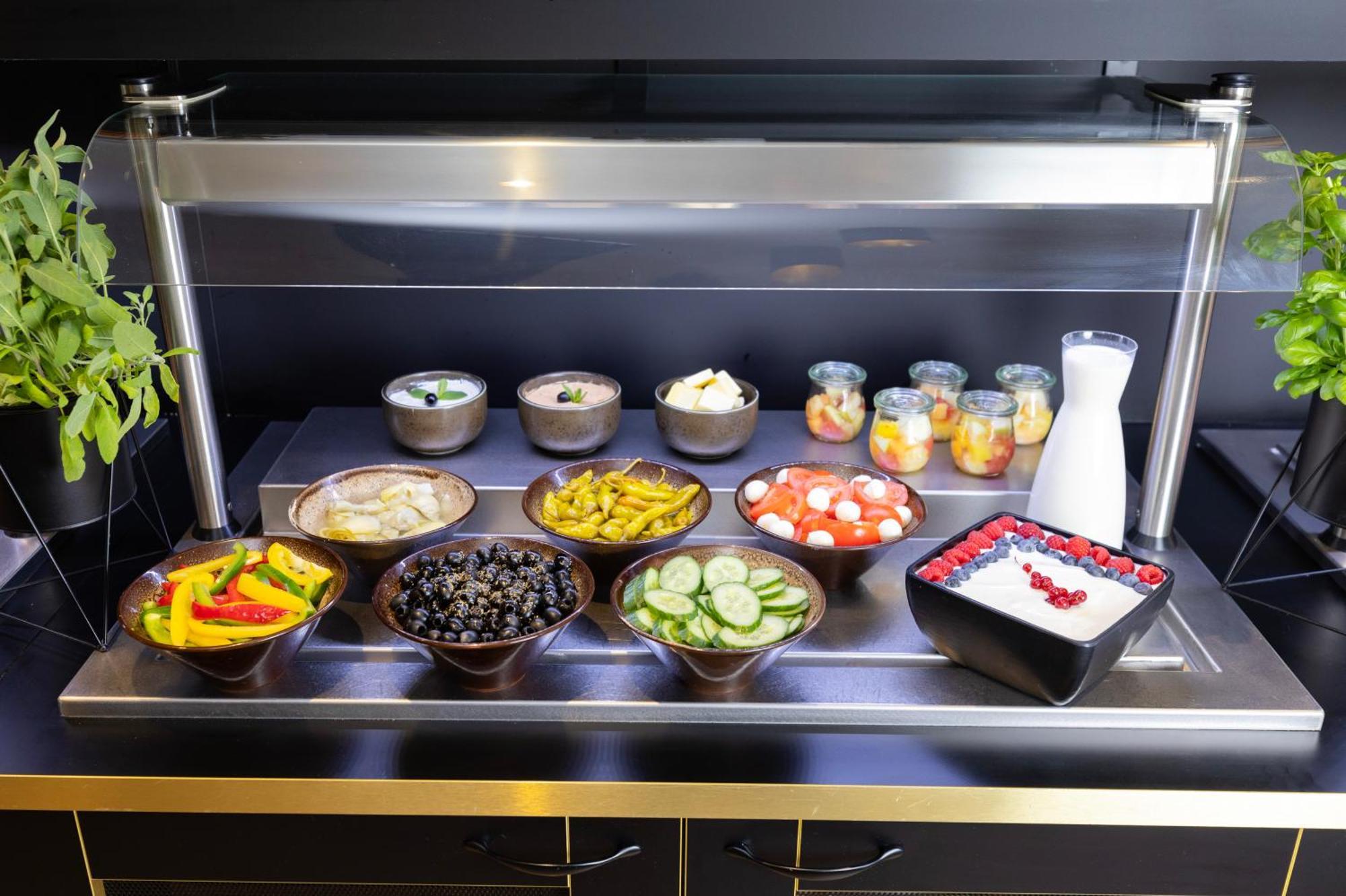 Abasto Hotel Muenchen Feldmoching Екстериор снимка